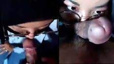 Bokep Pacar Jilbab Suka Nyepong di WC